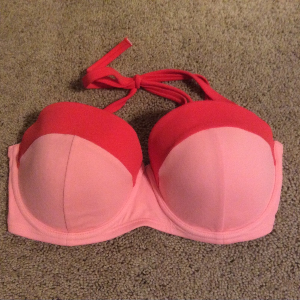 Victoria’s Secret swimsuit top